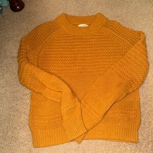 Universal Thread Mustard Yellow Crewneck Sweater